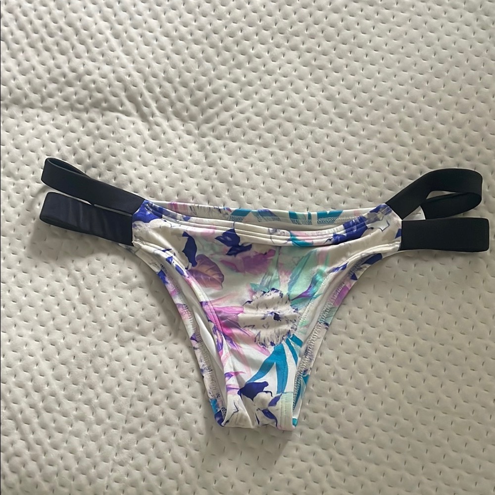 Victoria's Secret L Multicolor Bikini Bottom